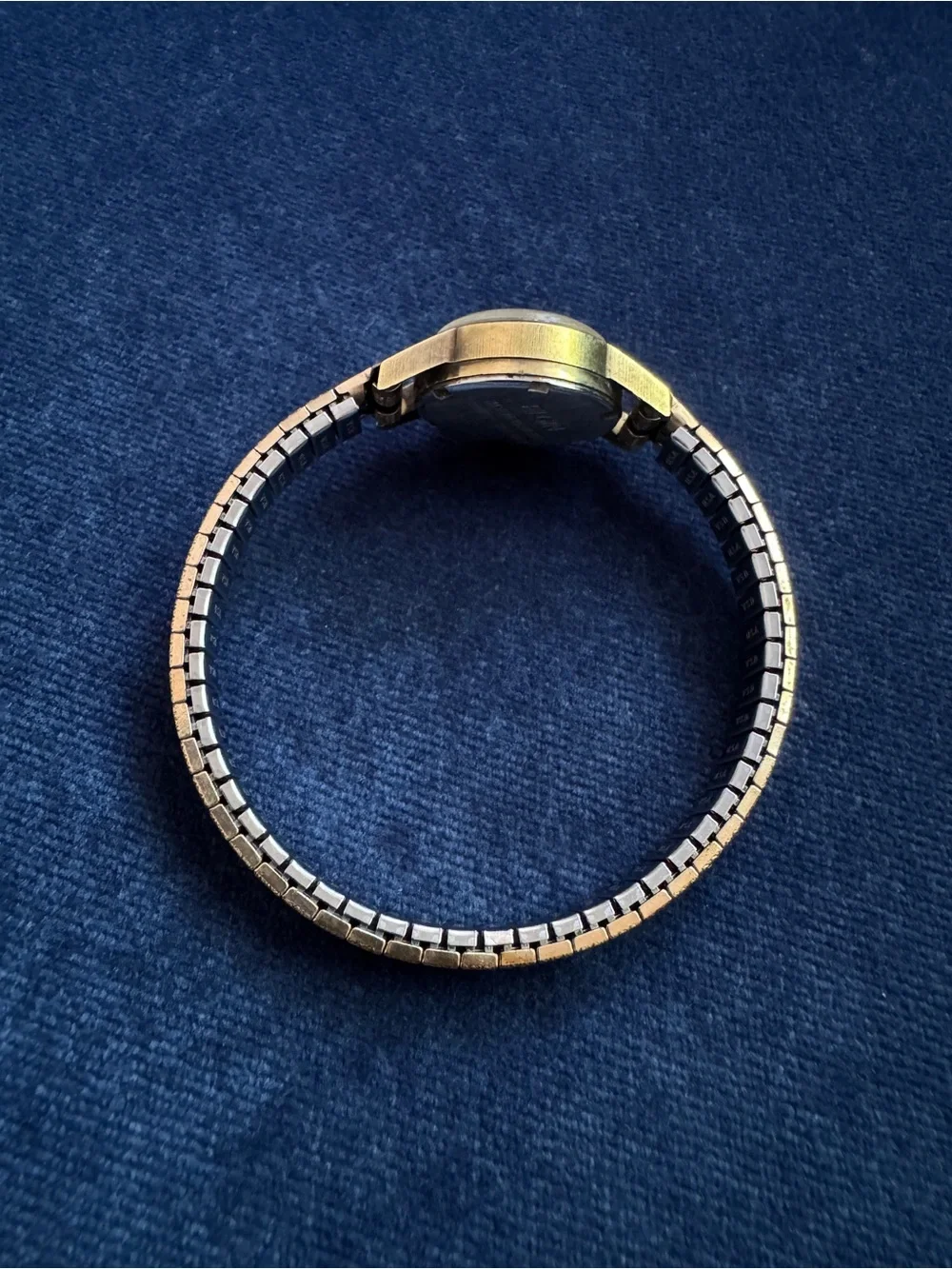 Vintage ELGIN expandable AUTOMATIC SWISS Made gold tone stainless steel‎ Watch